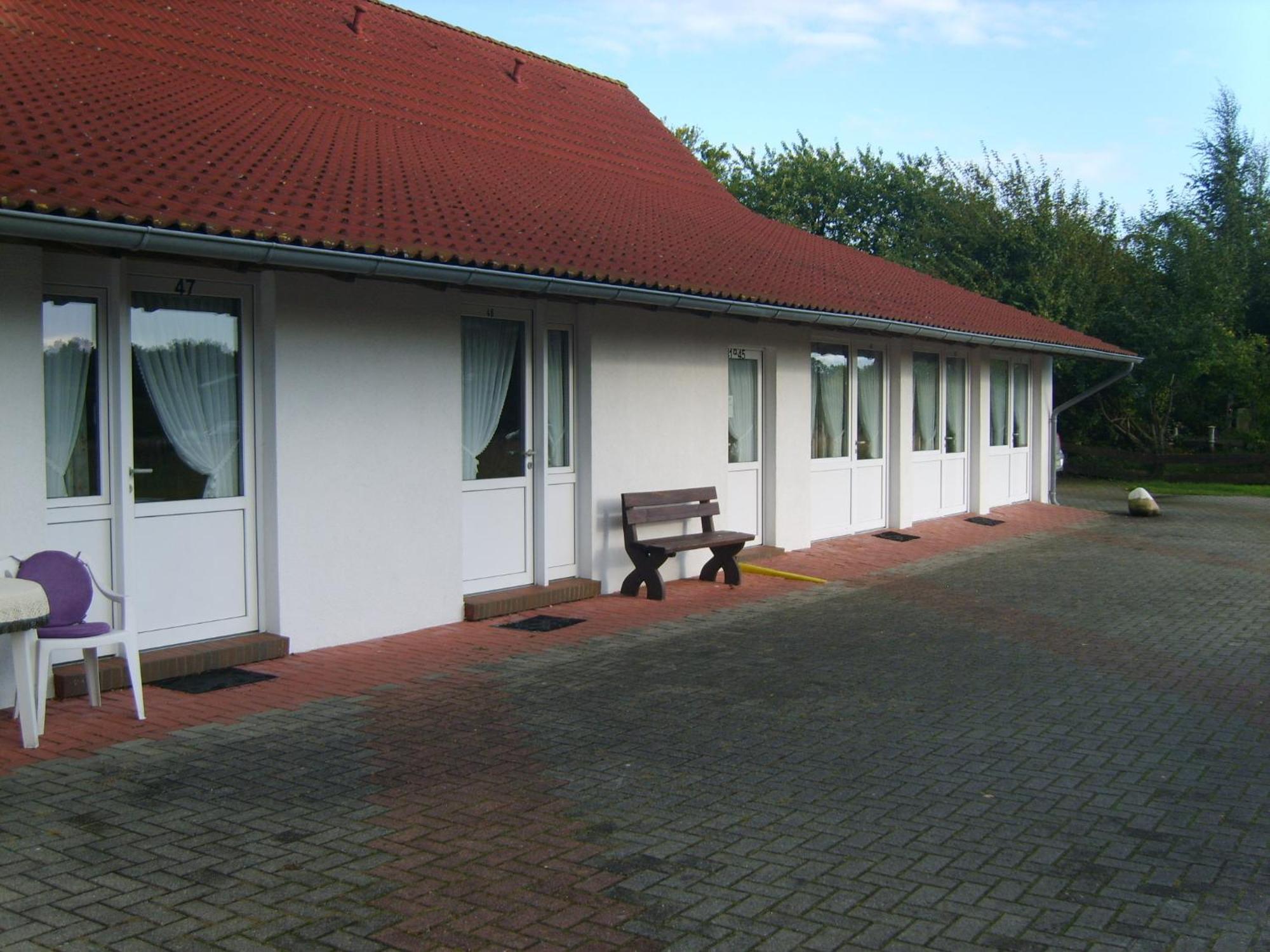 Hotel-Garni "Hof Von Hannover" Витмунд Экстерьер фото