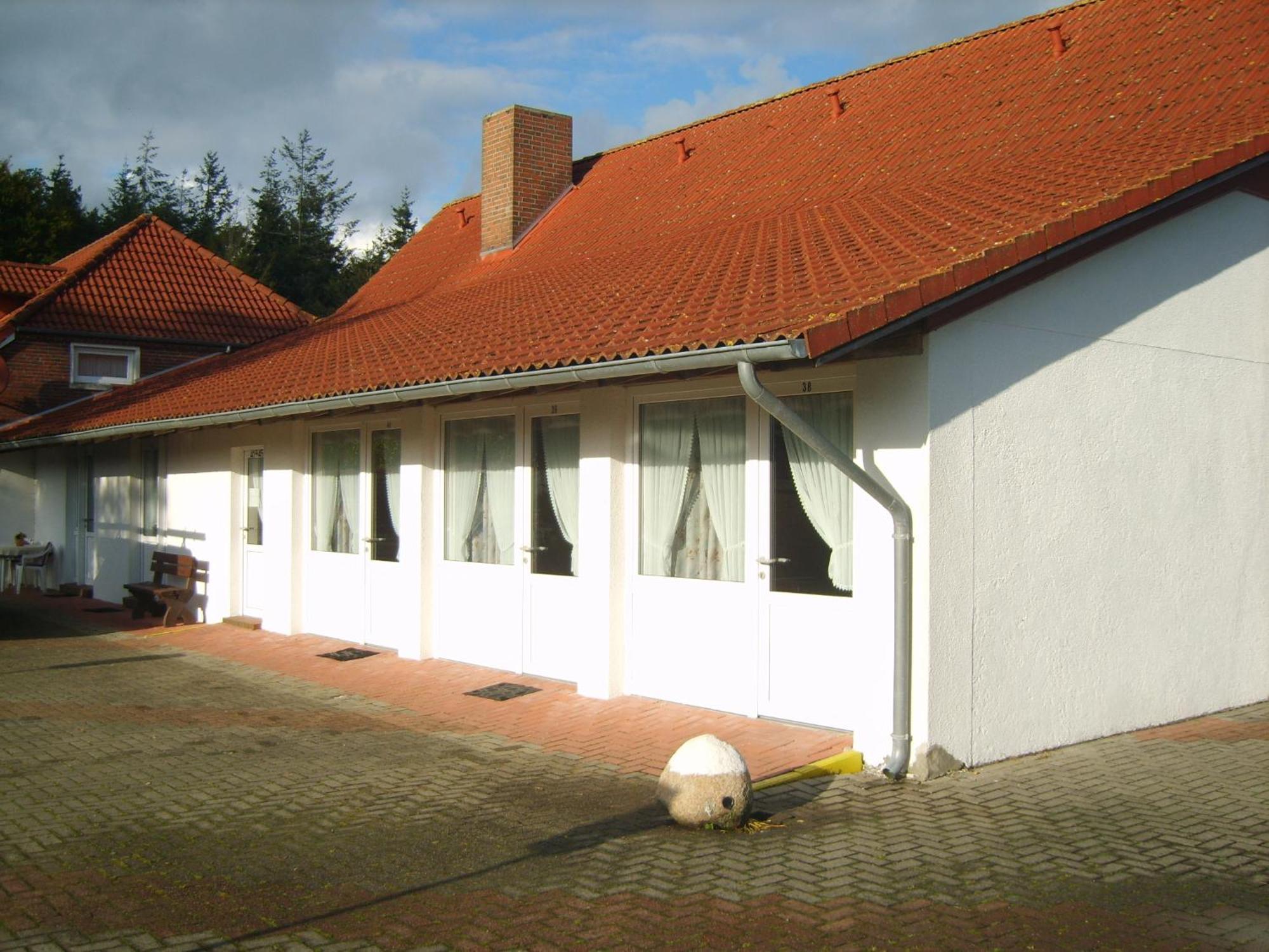 Hotel-Garni "Hof Von Hannover" Витмунд Экстерьер фото