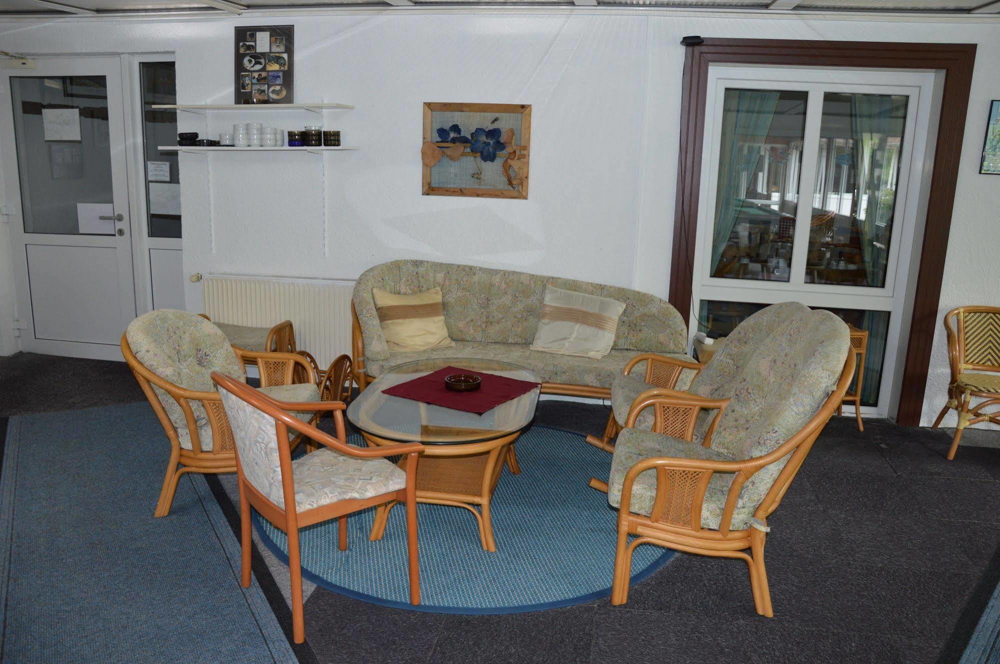 Hotel-Garni "Hof Von Hannover" Витмунд Экстерьер фото
